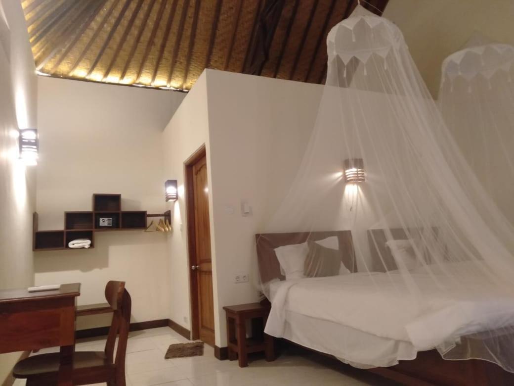 Hotel Batu Ampar Menjangan Banyuwedang Exterior foto